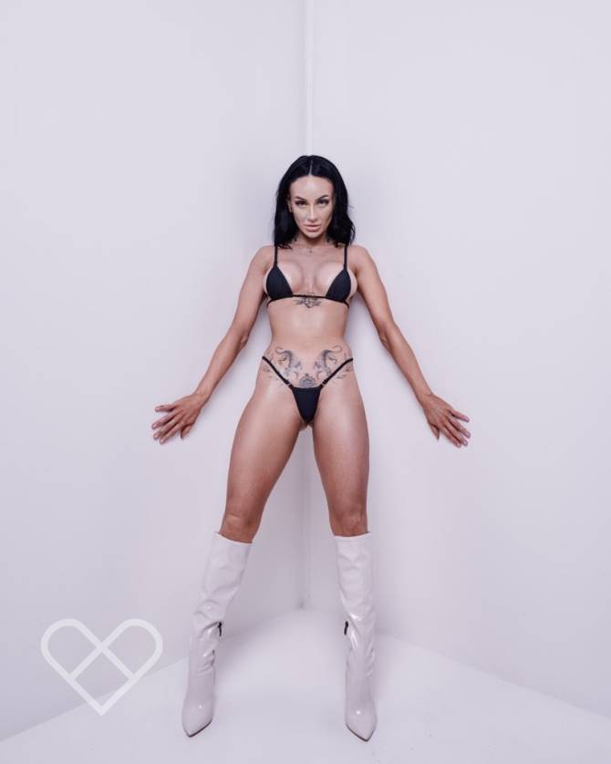 Riley Foxx portrait