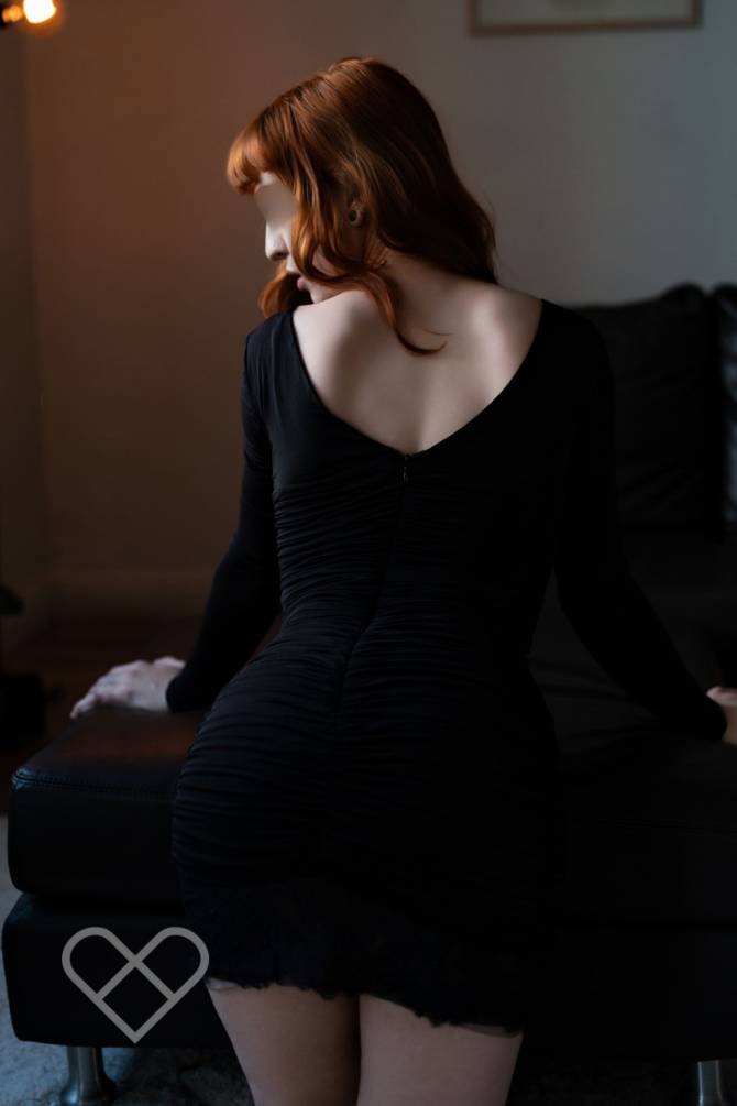 Claudia Carver portrait