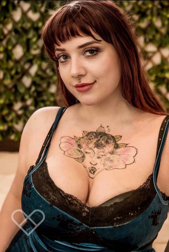 Acacia Henley portrait