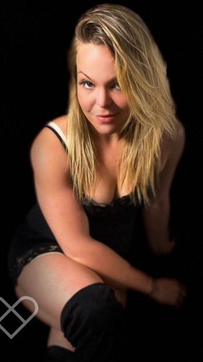 Vanessa Sommers - Canberra Escorts - Independent private escort