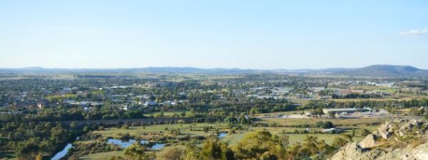 Enjoy the landscape of Goulburn with a Goulburn escort