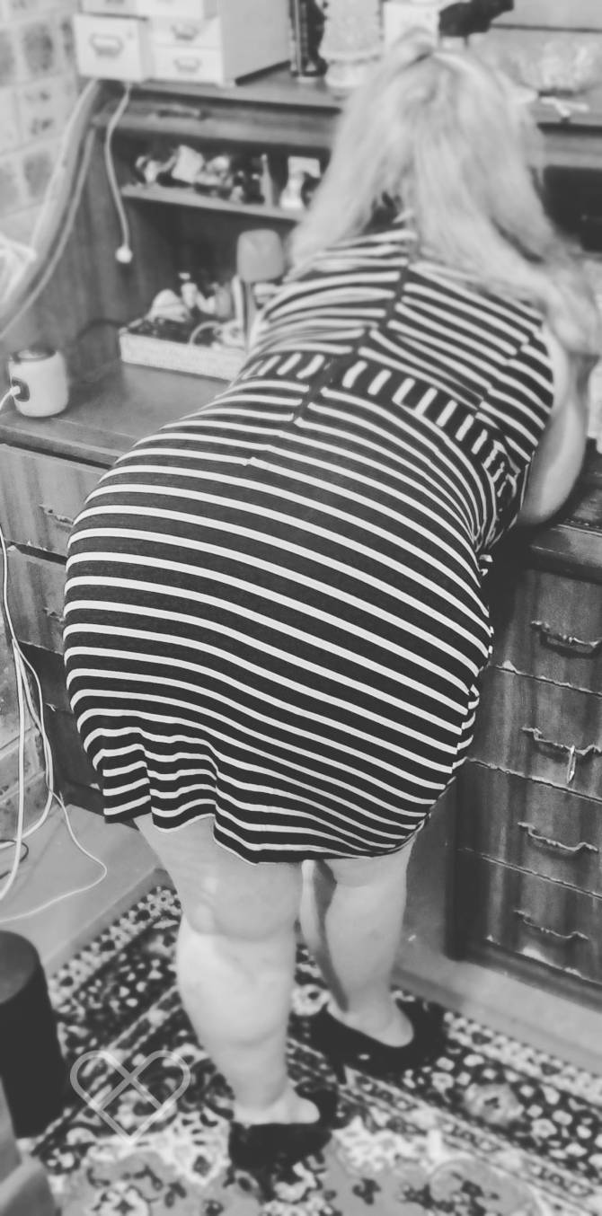 Ivy Belle Brisbane portrait