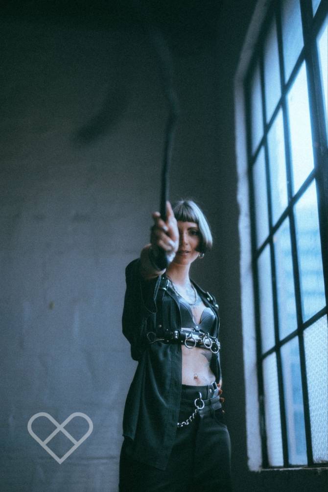 Mistress Cleo Kali portrait