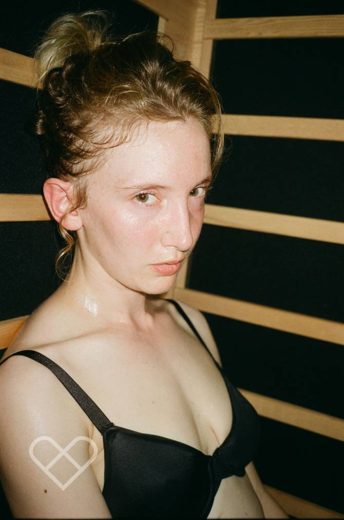Harper Elaine portrait