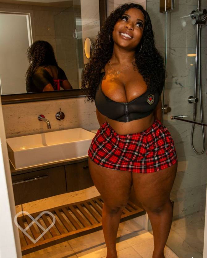 Alicia Lamars portrait