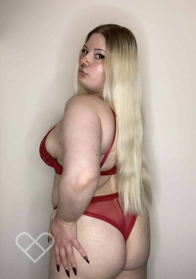 Leda Scarlett portrait