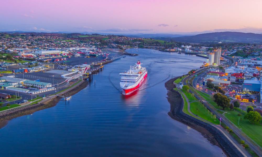 Article image for Devonport Dreams: A Blissful Guide to Memorable Escapades with an Escort